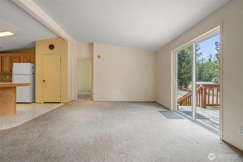 11 SE Fuchsia Avenue Shelton WA 98584