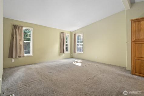 11 SE Fuchsia Avenue Shelton WA 98584