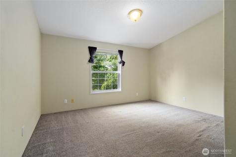 11 SE Fuchsia Avenue Shelton WA 98584