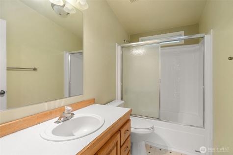 11 SE Fuchsia Avenue Shelton WA 98584