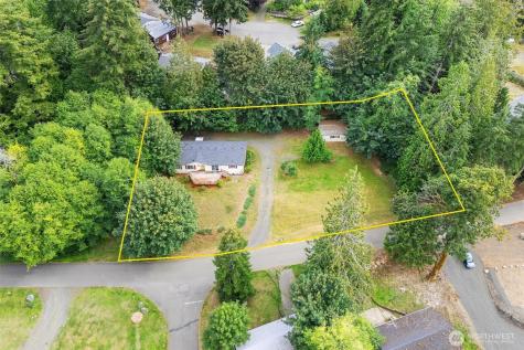 11 SE Fuchsia Avenue Shelton WA 98584