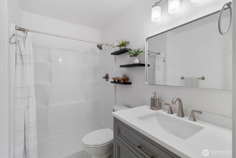 705 Finley Lane La Conner WA 98257