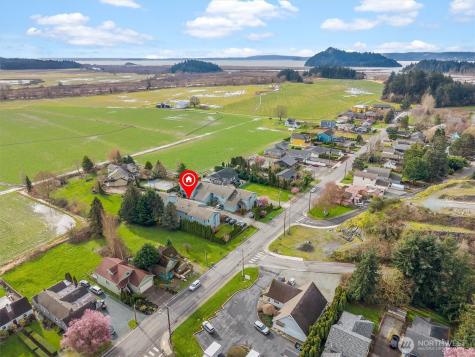 705 Finley Lane La Conner WA 98257