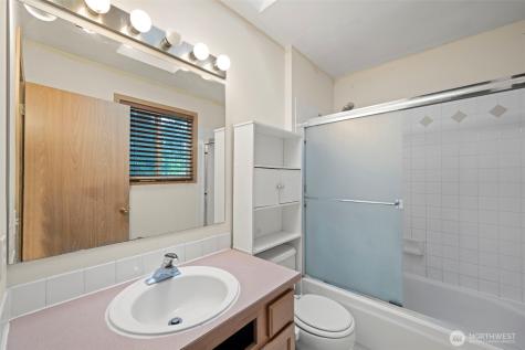 2620 NE 136th Street Seattle WA 98125