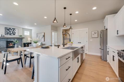 20908 99th Place S Kent WA 98031
