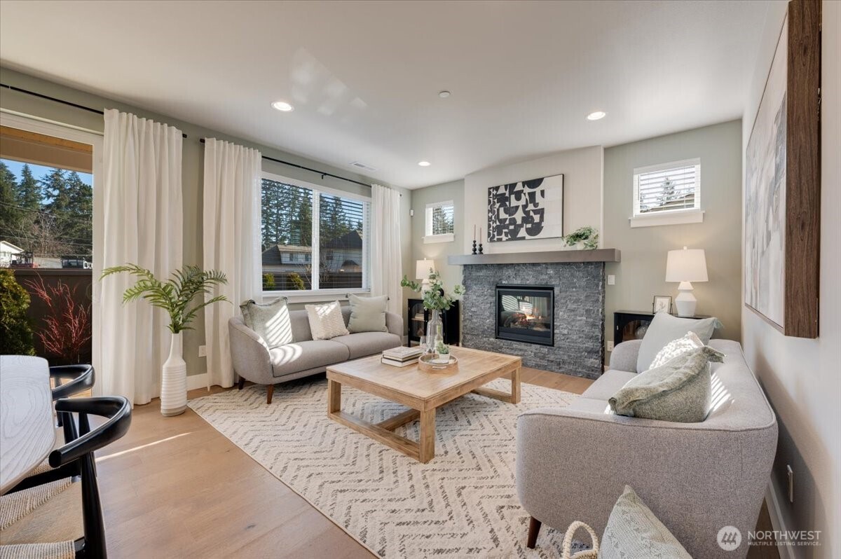 20908 99th Place S Kent WA 98031