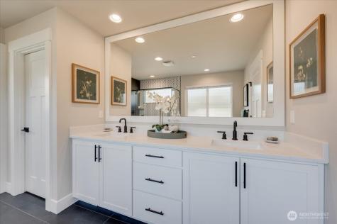 20908 99th Place S Kent WA 98031