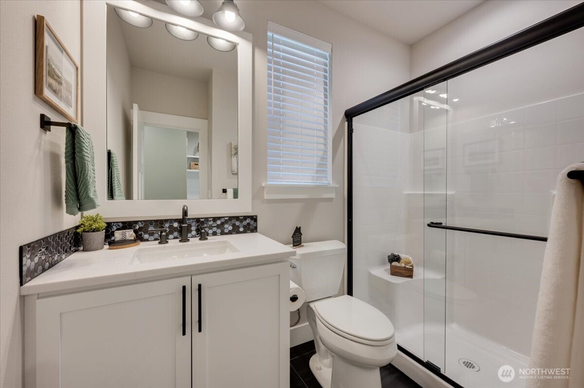 20908 99th Place S Kent WA 98031