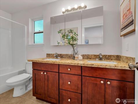 4032 152nd Place SW Lynnwood WA 98087
