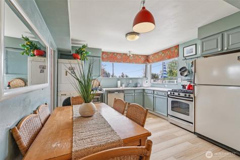 176 Maple Street Camano Island WA 98282