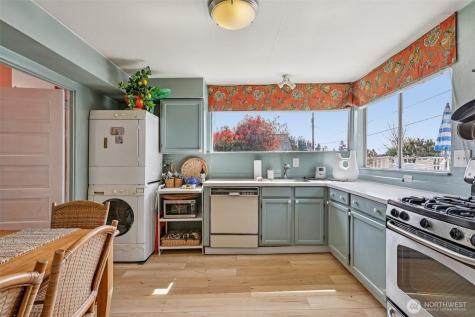 176 Maple Street Camano Island WA 98282