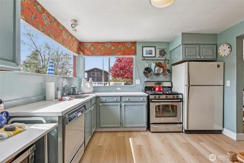 176 Maple Street Camano Island WA 98282