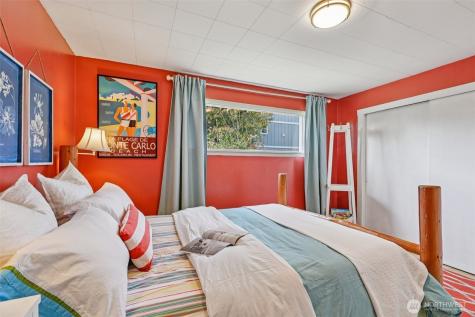 176 Maple Street Camano Island WA 98282