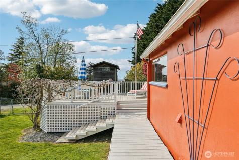 176 Maple Street Camano Island WA 98282
