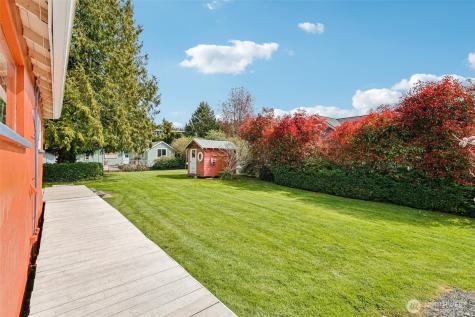 176 Maple Street Camano Island WA 98282