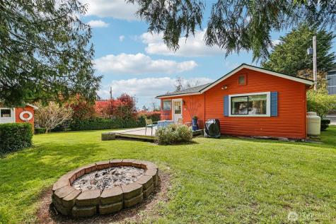 176 Maple Street Camano Island WA 98282