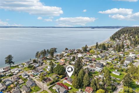 176 Maple Street Camano Island WA 98282