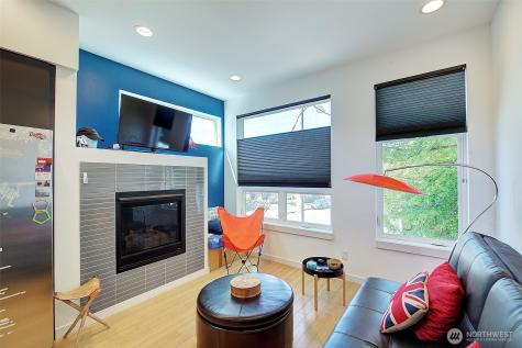 3444 California Avenue SW Seattle WA 98116