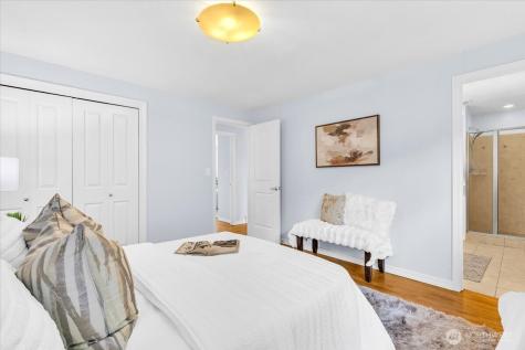3417 77th Avenue SE Mercer Island WA 98040