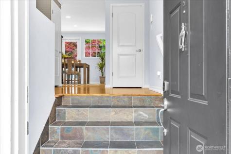 3417 77th Avenue SE Mercer Island WA 98040