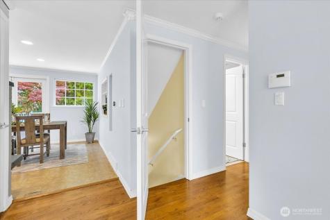 3417 77th Avenue SE Mercer Island WA 98040