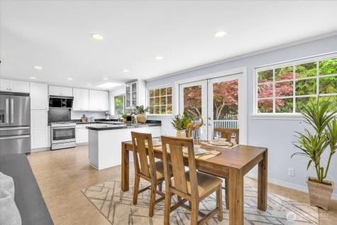 3417 77th Avenue SE Mercer Island WA 98040
