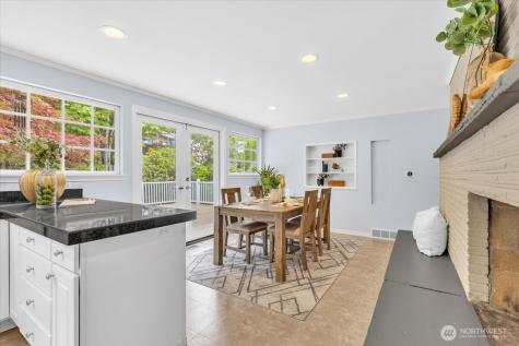 3417 77th Avenue SE Mercer Island WA 98040