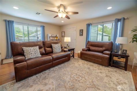 608 W Hanson Avenue Brewster WA 98812