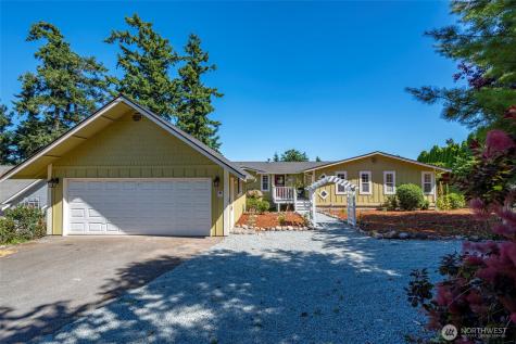2176 Aurora Court Oak Harbor WA 98277