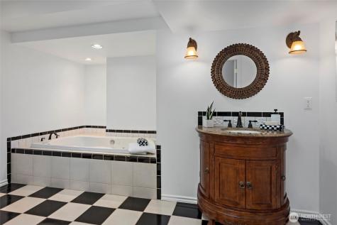 2176 Aurora Court Oak Harbor WA 98277