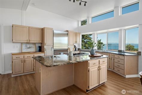 2176 Aurora Court Oak Harbor WA 98277