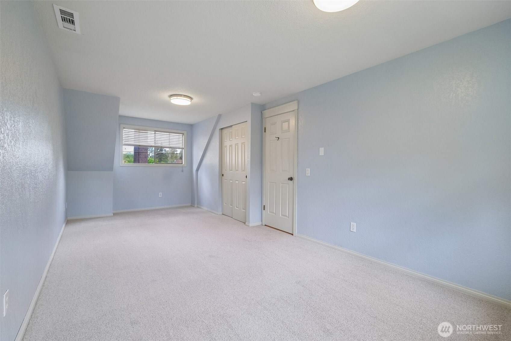 21329 Oak Way Brier WA 98036