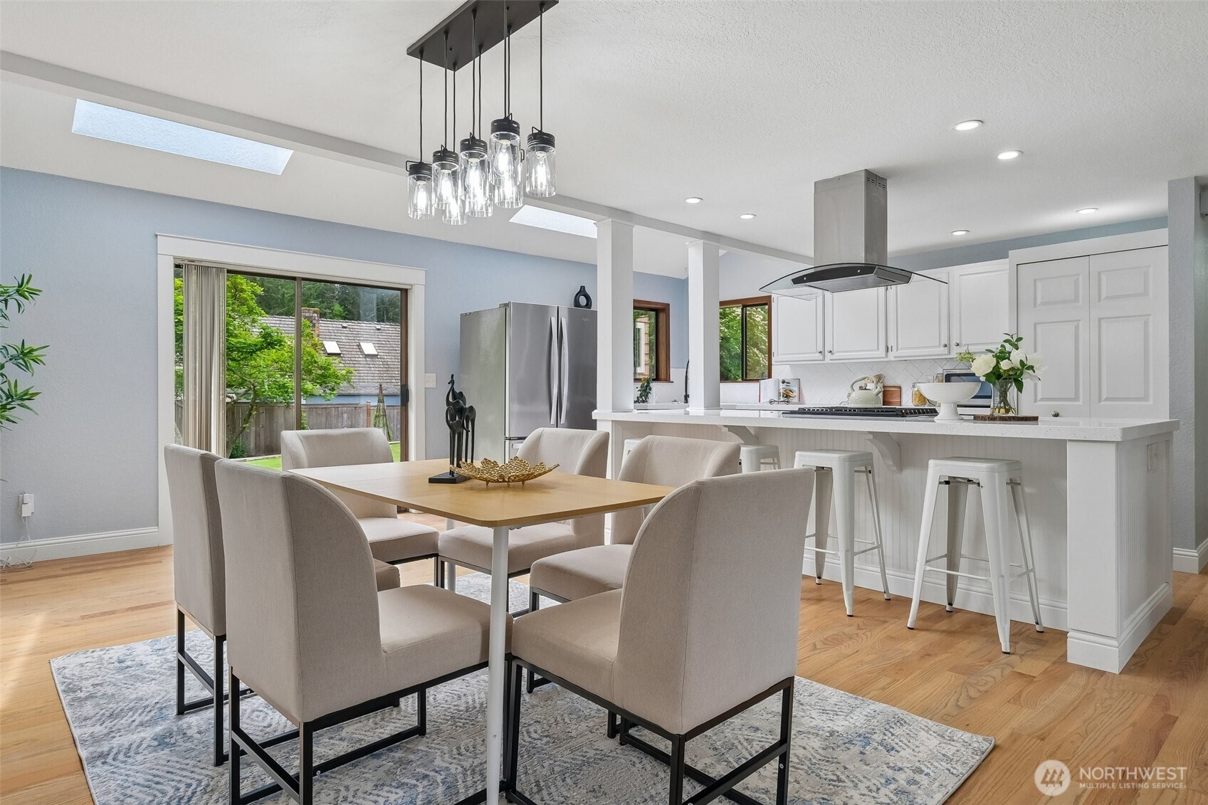 21329 Oak Way Brier WA 98036