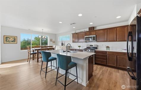 7142 42nd Place NE Marysville WA 98270