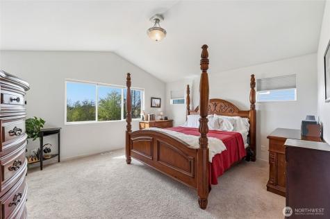 7142 42nd Place NE Marysville WA 98270