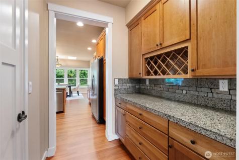 7728 213th Avenue SE Snohomish WA 98290