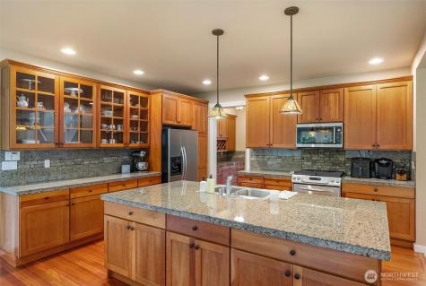7728 213th Avenue SE Snohomish WA 98290