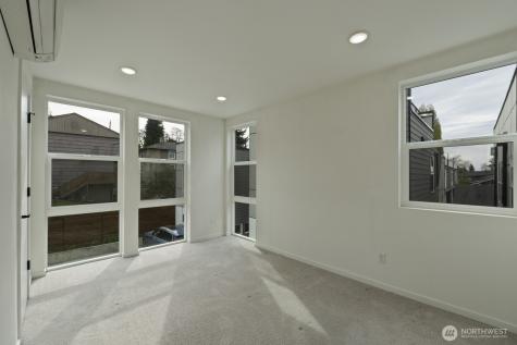 9002 15th Avenue SW Seattle WA 98106