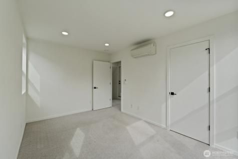 9002 15th Avenue SW Seattle WA 98106