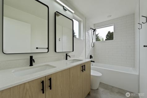 9002 15th Avenue SW Seattle WA 98106