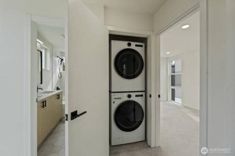 9002 15th Avenue SW Seattle WA 98106