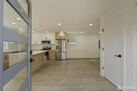 9002 15th Avenue SW Seattle WA 98106