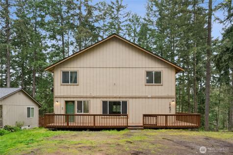 17631 Clear Lake Boulevard SE Yelm WA 98597