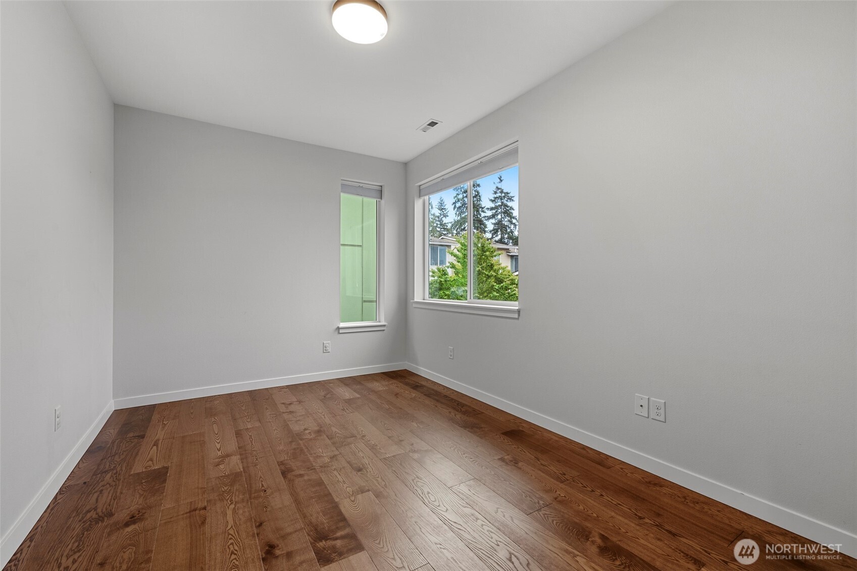 14590 36th Avenue NE Lake Forest Park WA 98155