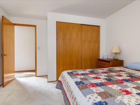 2047 Briarwood Drive Oak Harbor WA 98277