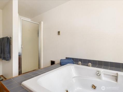 2047 Briarwood Drive Oak Harbor WA 98277