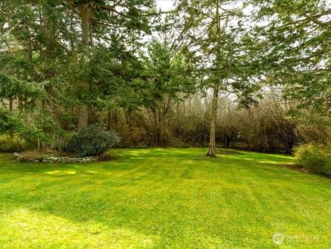 2047 Briarwood Drive Oak Harbor WA 98277