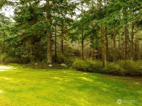 2047 Briarwood Drive Oak Harbor WA 98277