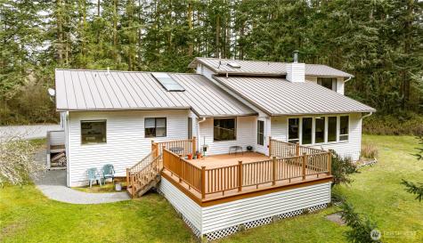 2047 Briarwood Drive Oak Harbor WA 98277
