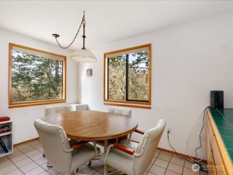 2047 Briarwood Drive Oak Harbor WA 98277